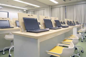 大妻多摩中学高等学校