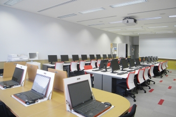 愛知県立大学