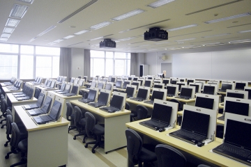 愛知県立大学