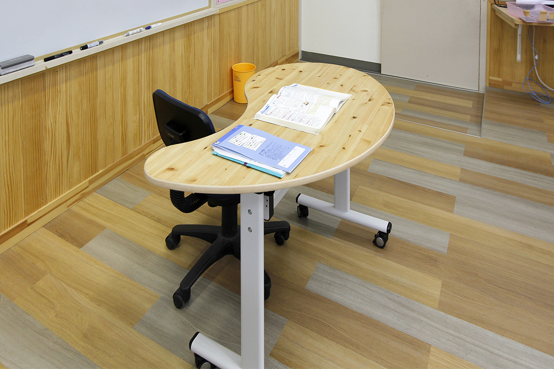 備前市立西鶴山小学校｜アクティブラーニング教室関連｜導入事例｜株式