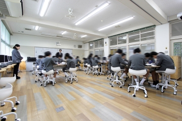 備前市立西鶴山小学校