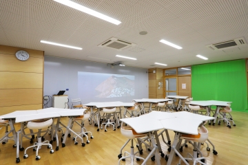 流山市立市野谷小学校