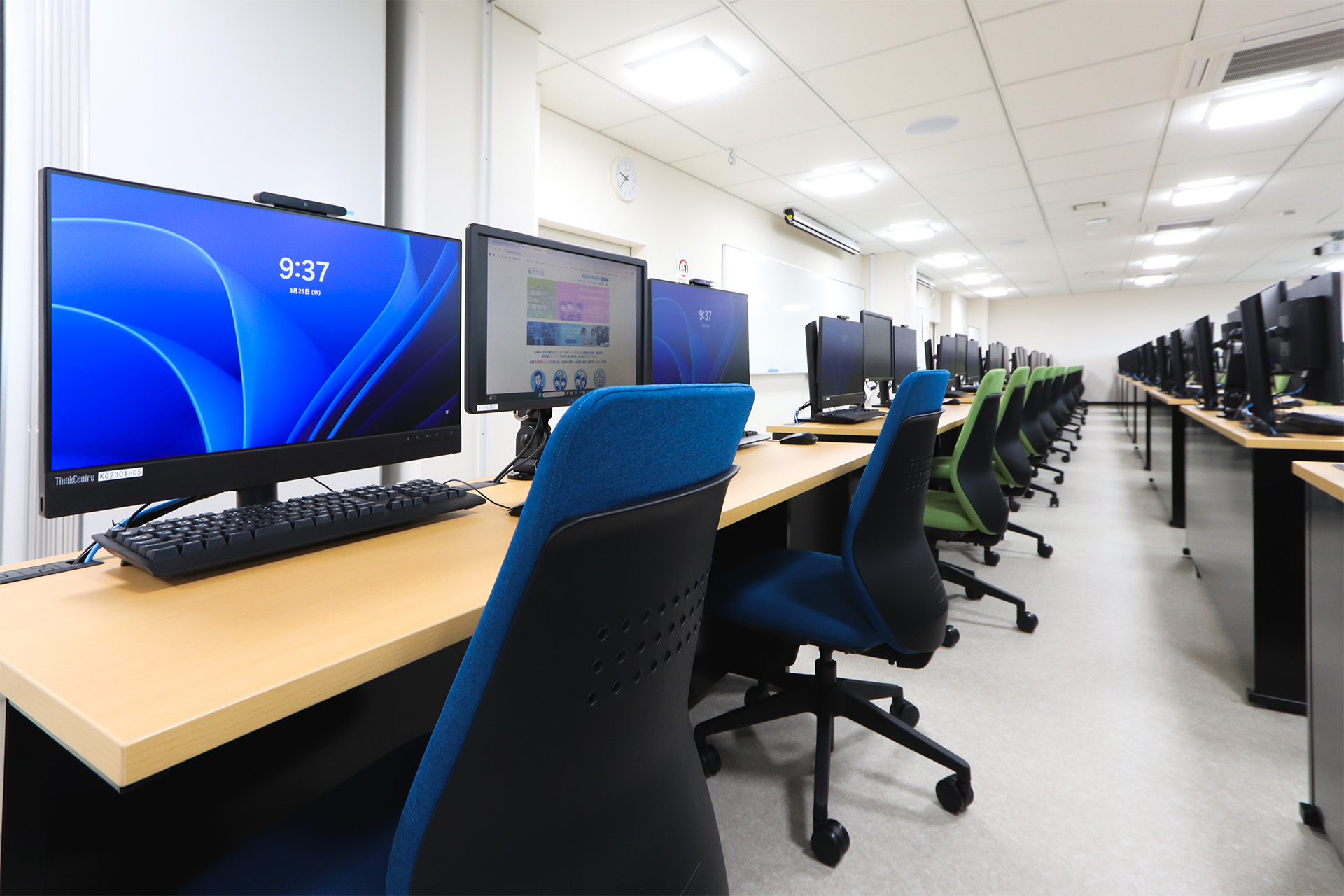 パソコン教室DVDフルセット 名桜大学｜パソコン教室｜導入事例｜株式会社ガイアエデュケーション